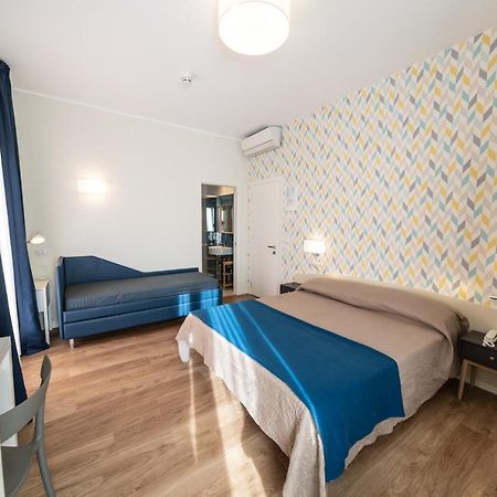 Hotel Kiss Riccione Luaran gambar