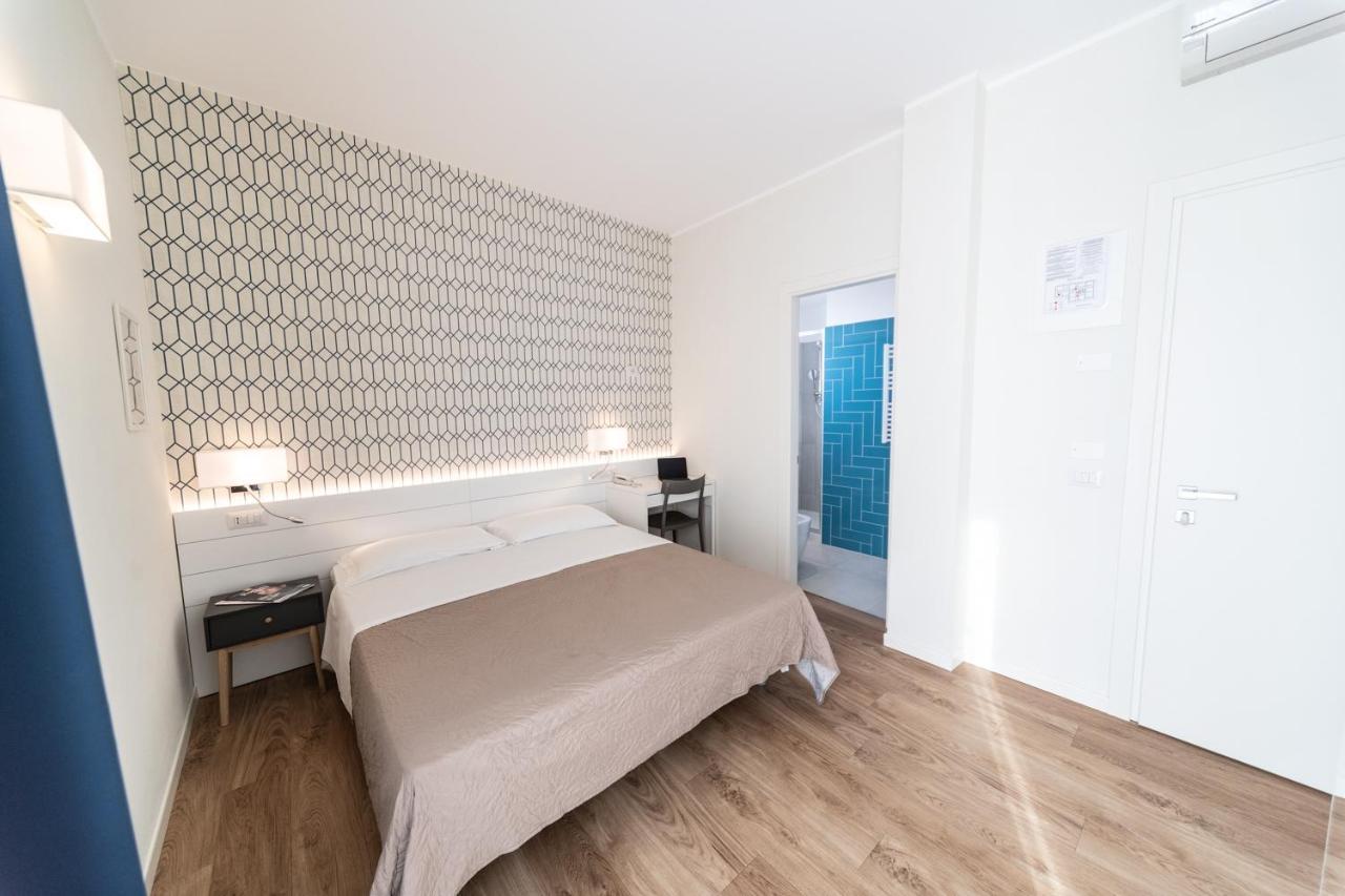 Hotel Kiss Riccione Luaran gambar