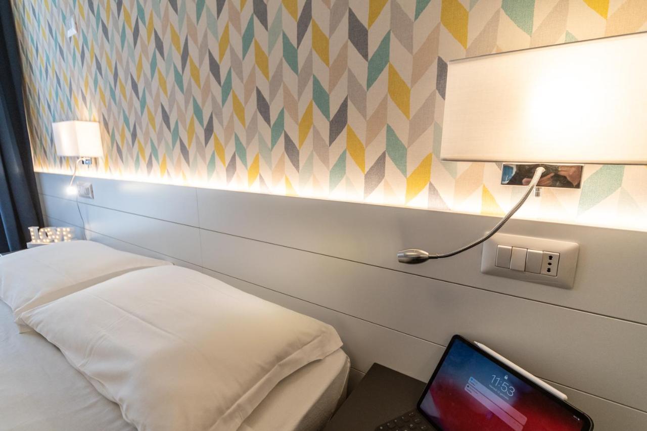 Hotel Kiss Riccione Luaran gambar
