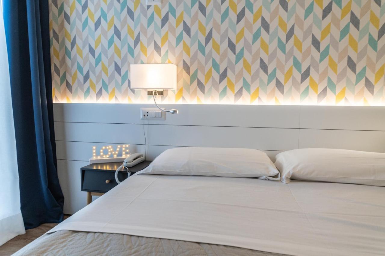 Hotel Kiss Riccione Luaran gambar