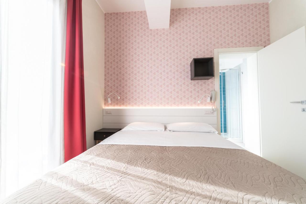 Hotel Kiss Riccione Luaran gambar